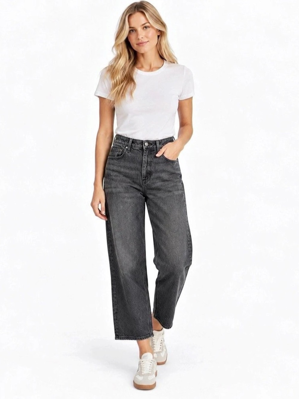 Quince Bella Stretch Relaxed Straight Jeans in Charcoal Black, size 29